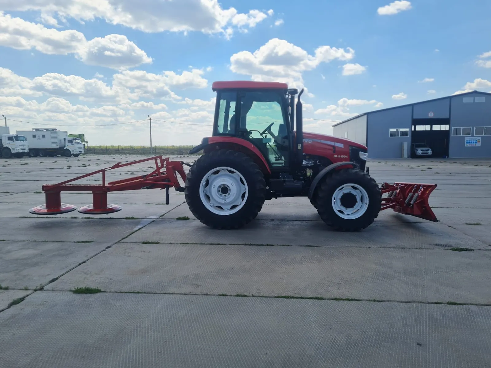 Tractor